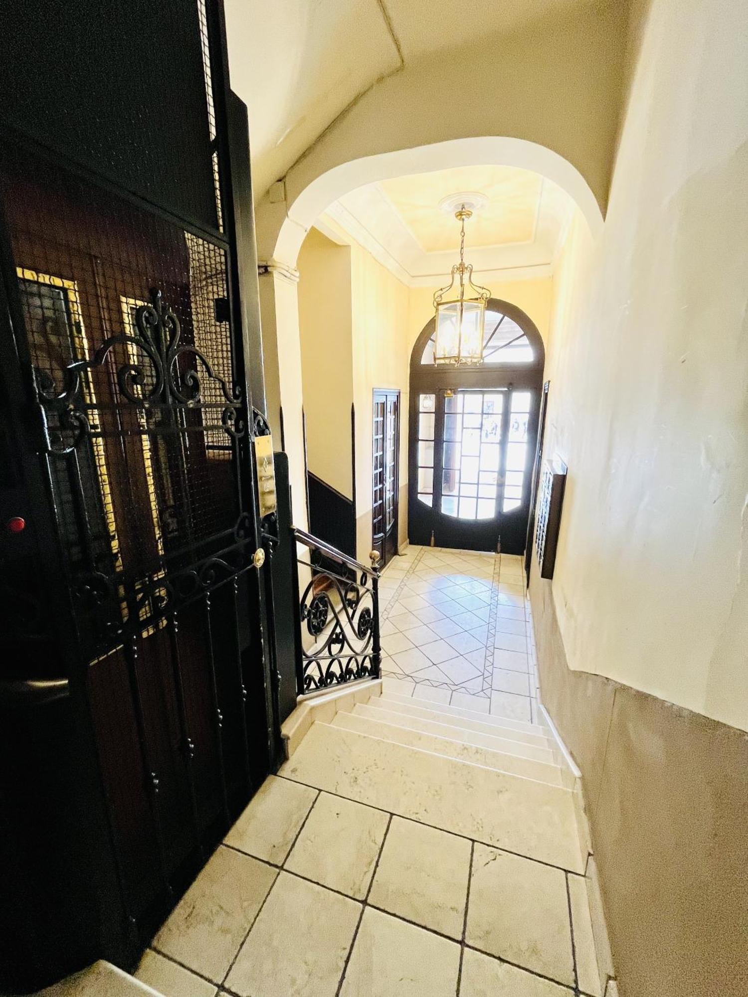 Dplace To Be - Amazing Apartments In Historic Center Madri Exterior foto