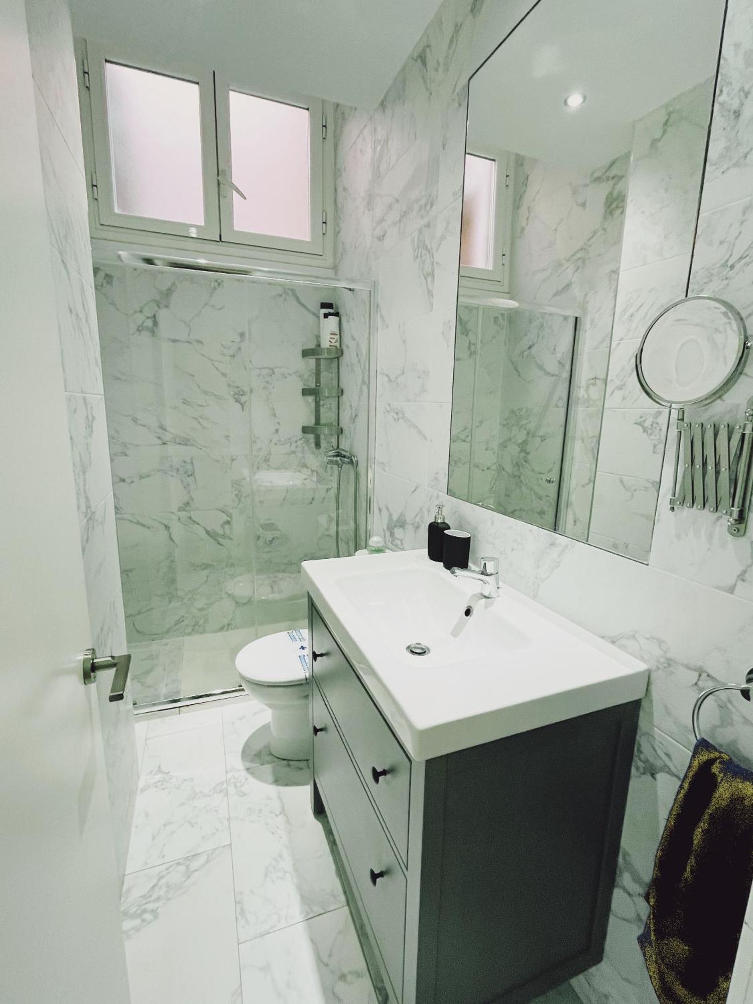 Dplace To Be - Amazing Apartments In Historic Center Madri Quarto foto